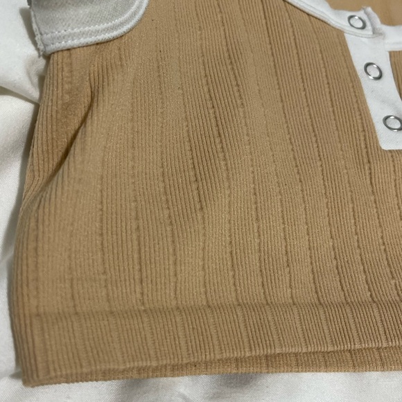 Tan crop top - Picture 2 of 2